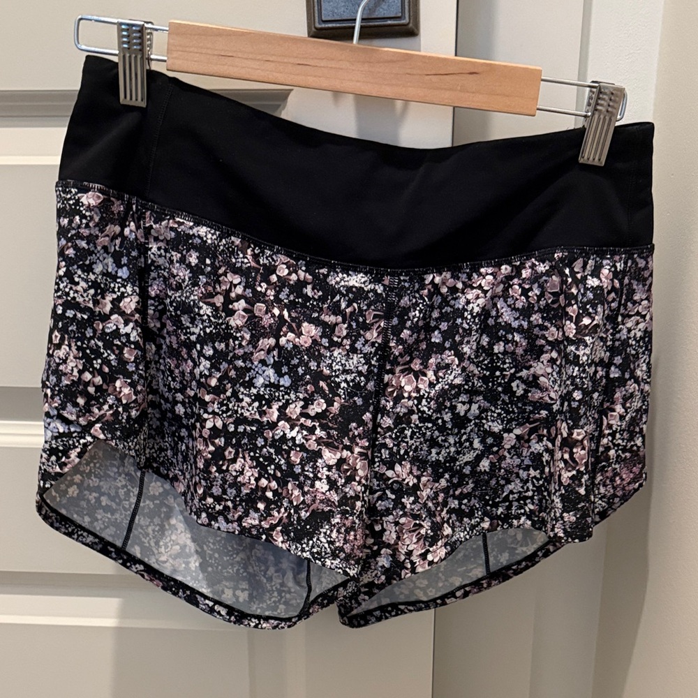 Lululemon speed up short